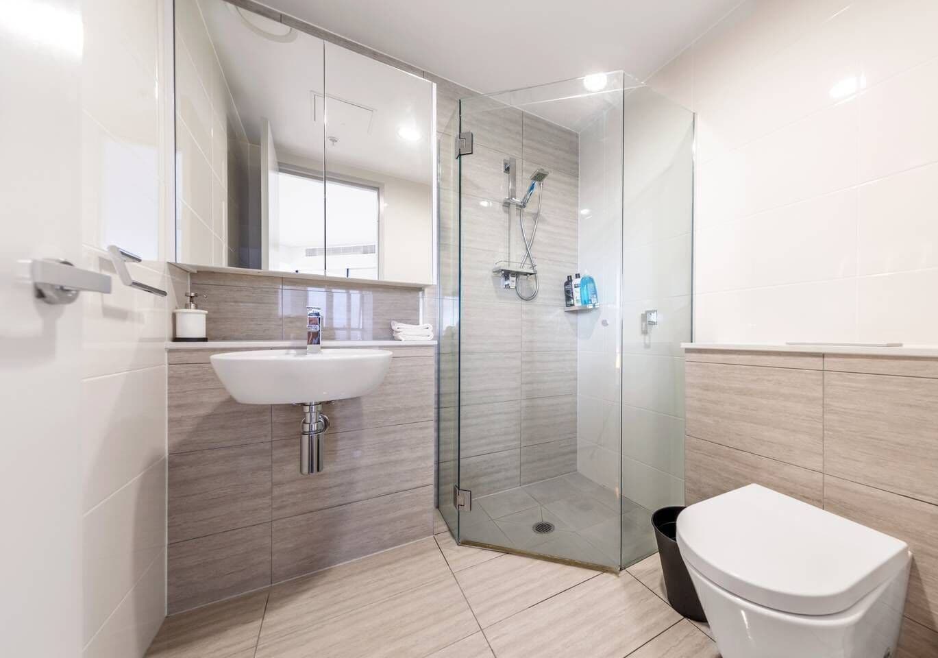 High Lvl River View Brisbane CBD +parking