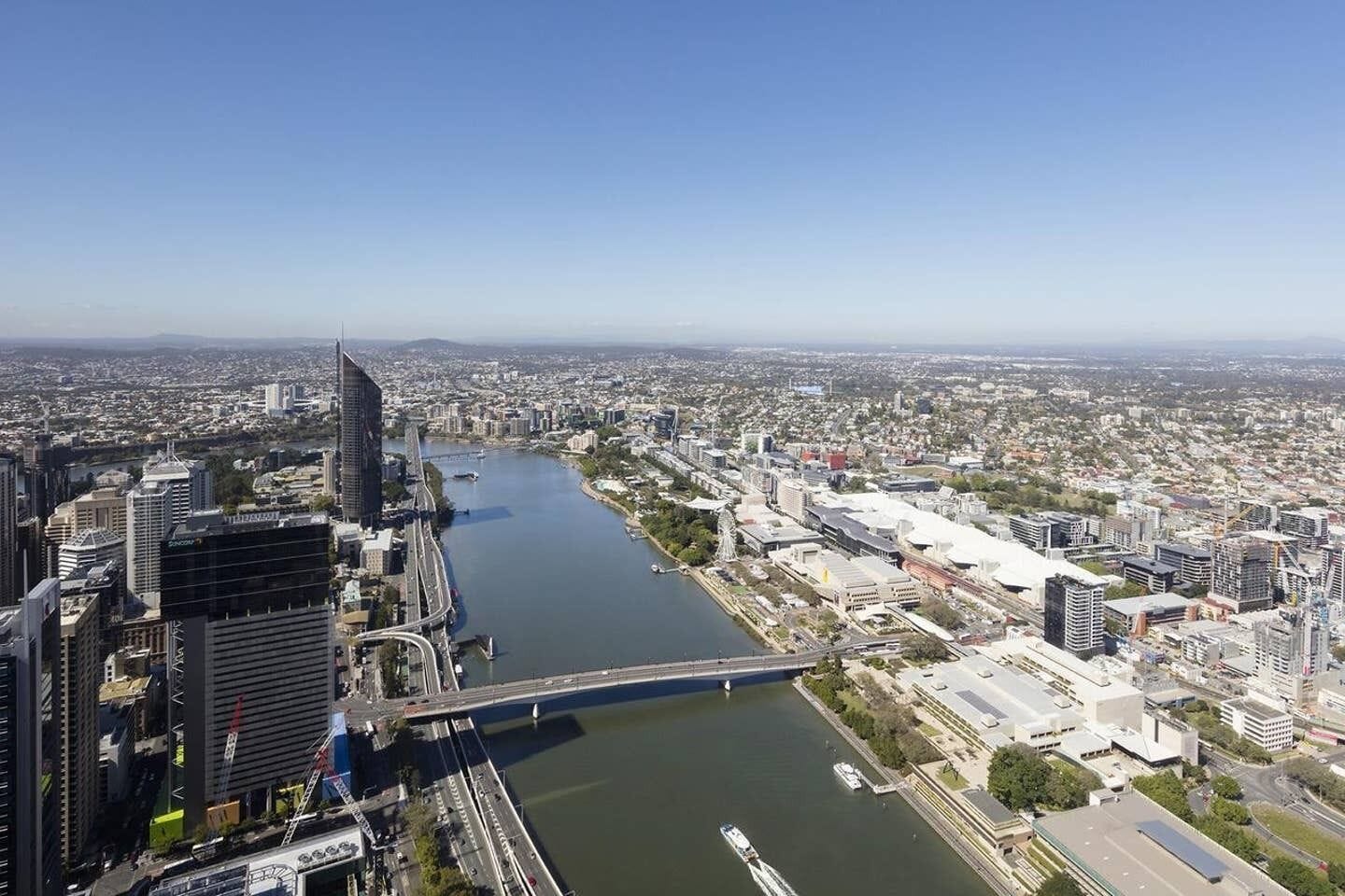 High Lvl River View Brisbane CBD +parking