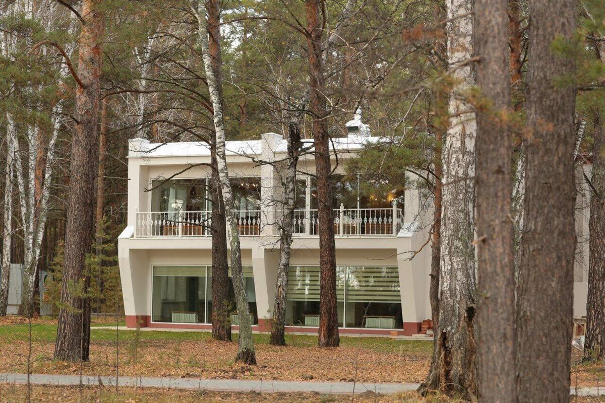 Дом Пионеров (Russia/Tyumen Oblast/Tyumen). Global hotel rating - TopHotels.