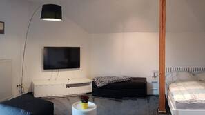 55-Zoll-Flachbildfernseher mit Satellitenempfang, Fernseher
