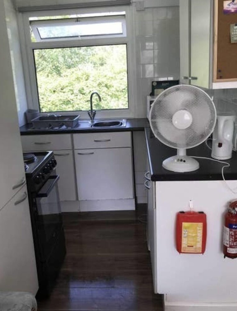 2 Bedroom Chalet Near the Beach