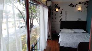 Blackout curtains, free WiFi, linens