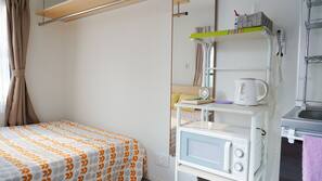 1 bedroom, iron/ironing board, WiFi, linens