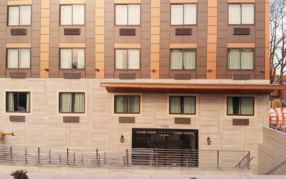 Lotus BLU Inn & Suites in New York Best Rates & Deals on Orbitz