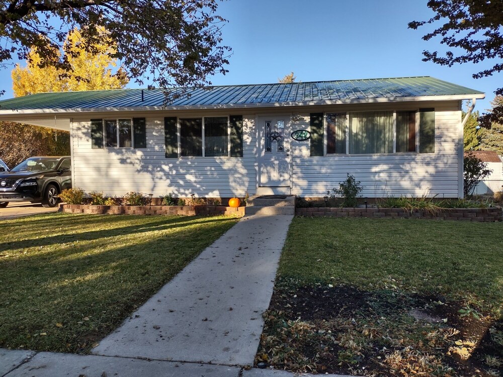 Parowan, Utah. Quiet and peaceful neighborhood. Close to I15. in