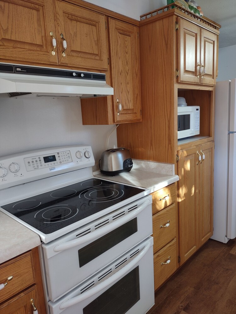 Parowan, Utah. Quiet and peaceful neighborhood. Close to I15. in