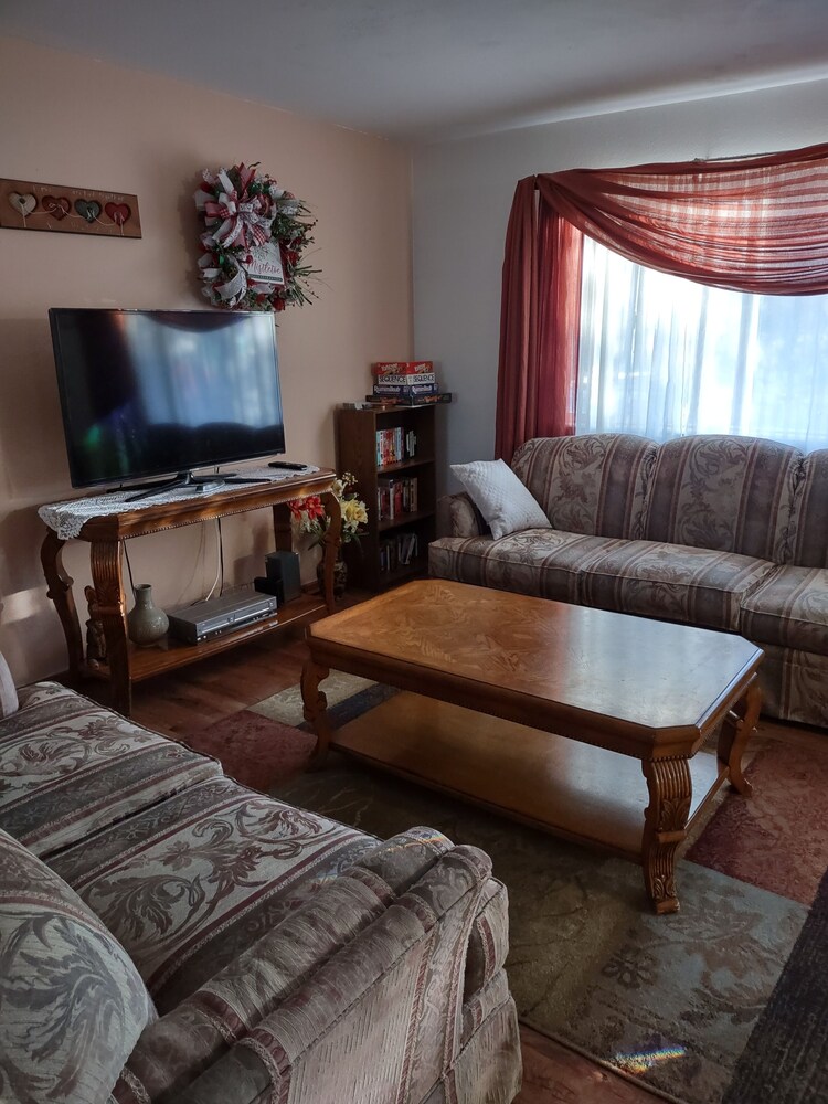 Parowan, Utah. Quiet and peaceful neighborhood. Close to I15. in