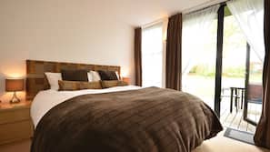 1 bedroom, linens