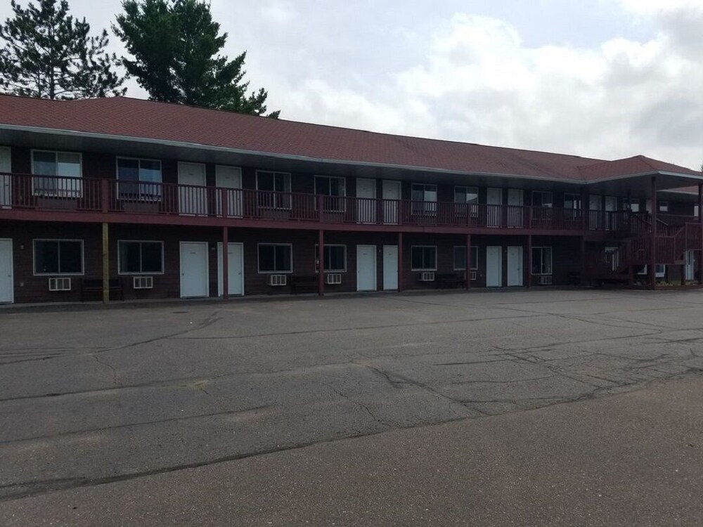 Birchwood Motel in Birchwood, WI! Standard room in Birchwood Best Rates & Deals on Orbitz