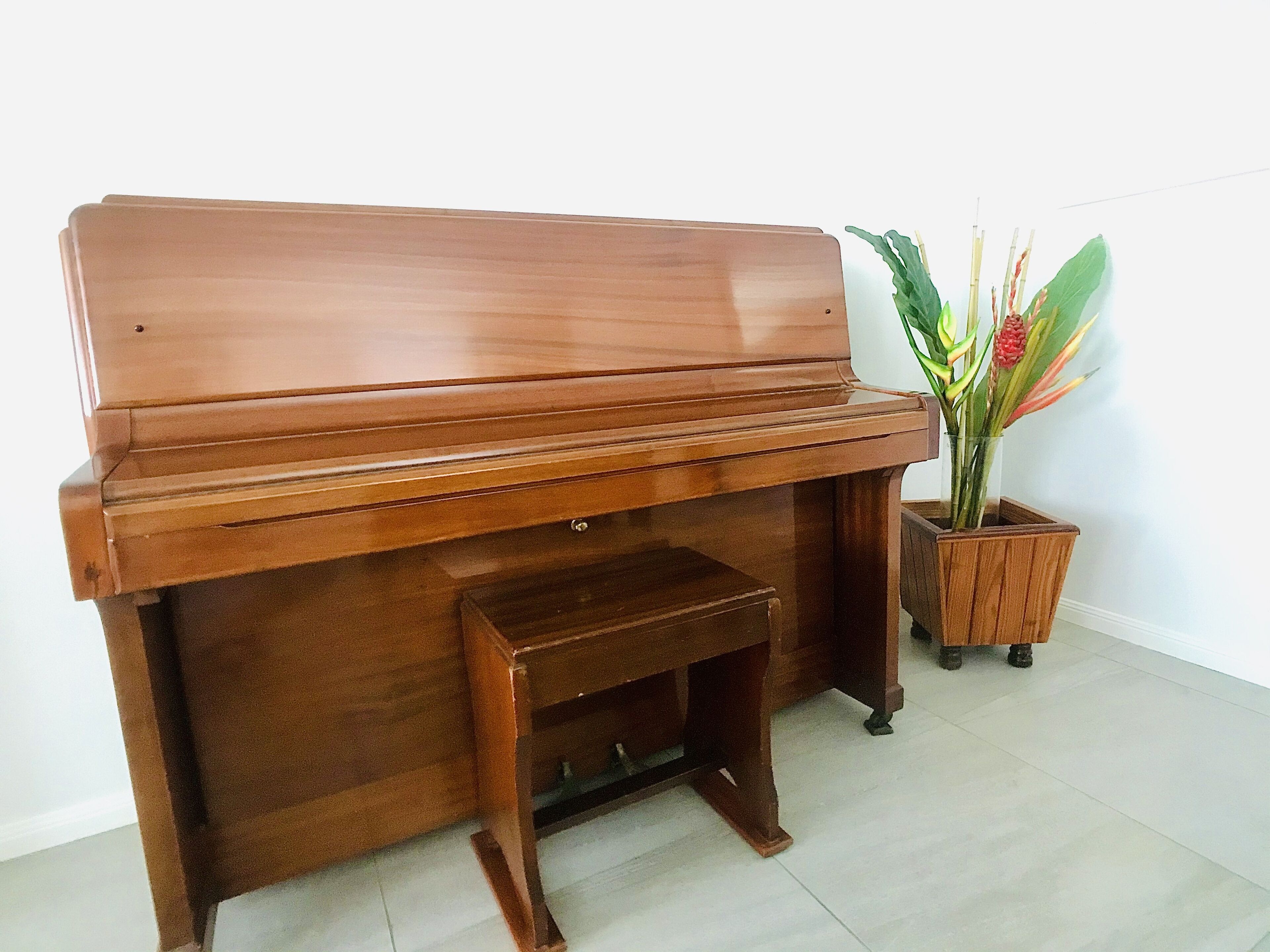 Aloha Alex Beach House Pet-friendly - 450m From the Beach!