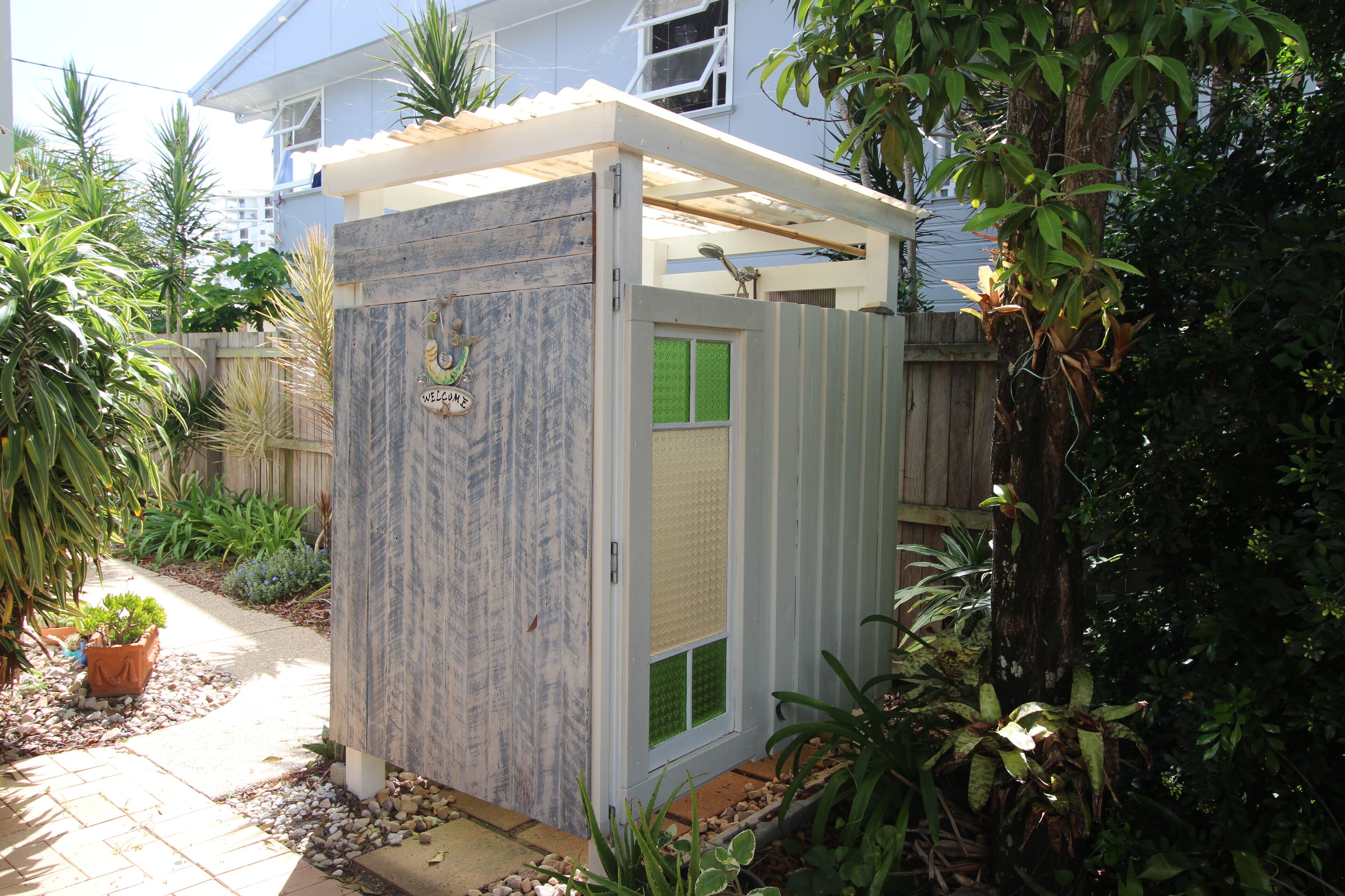 Aloha Alex Beach House Pet-friendly - 450m From the Beach!