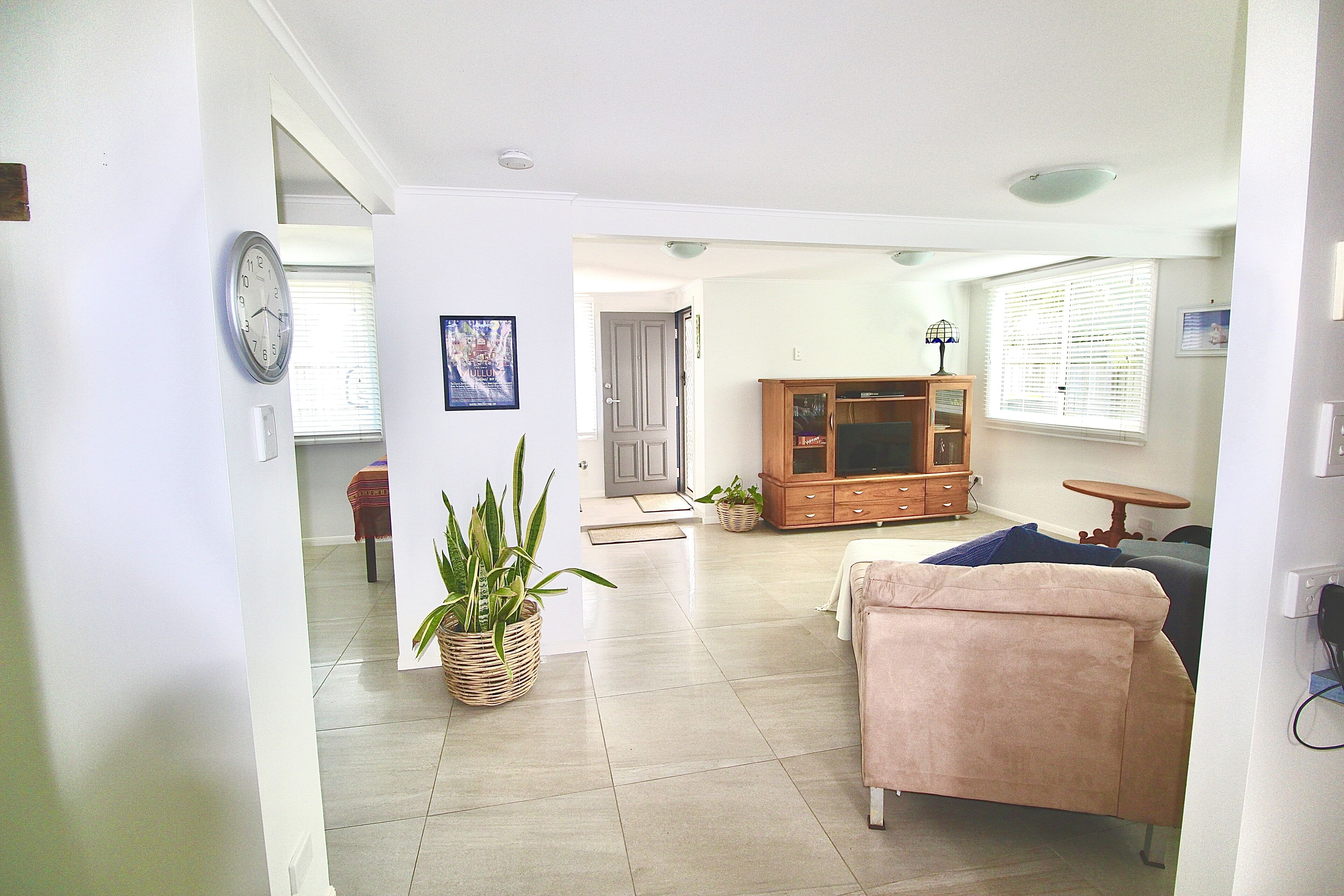 Aloha Alex Beach House Pet-friendly - 450m From the Beach!