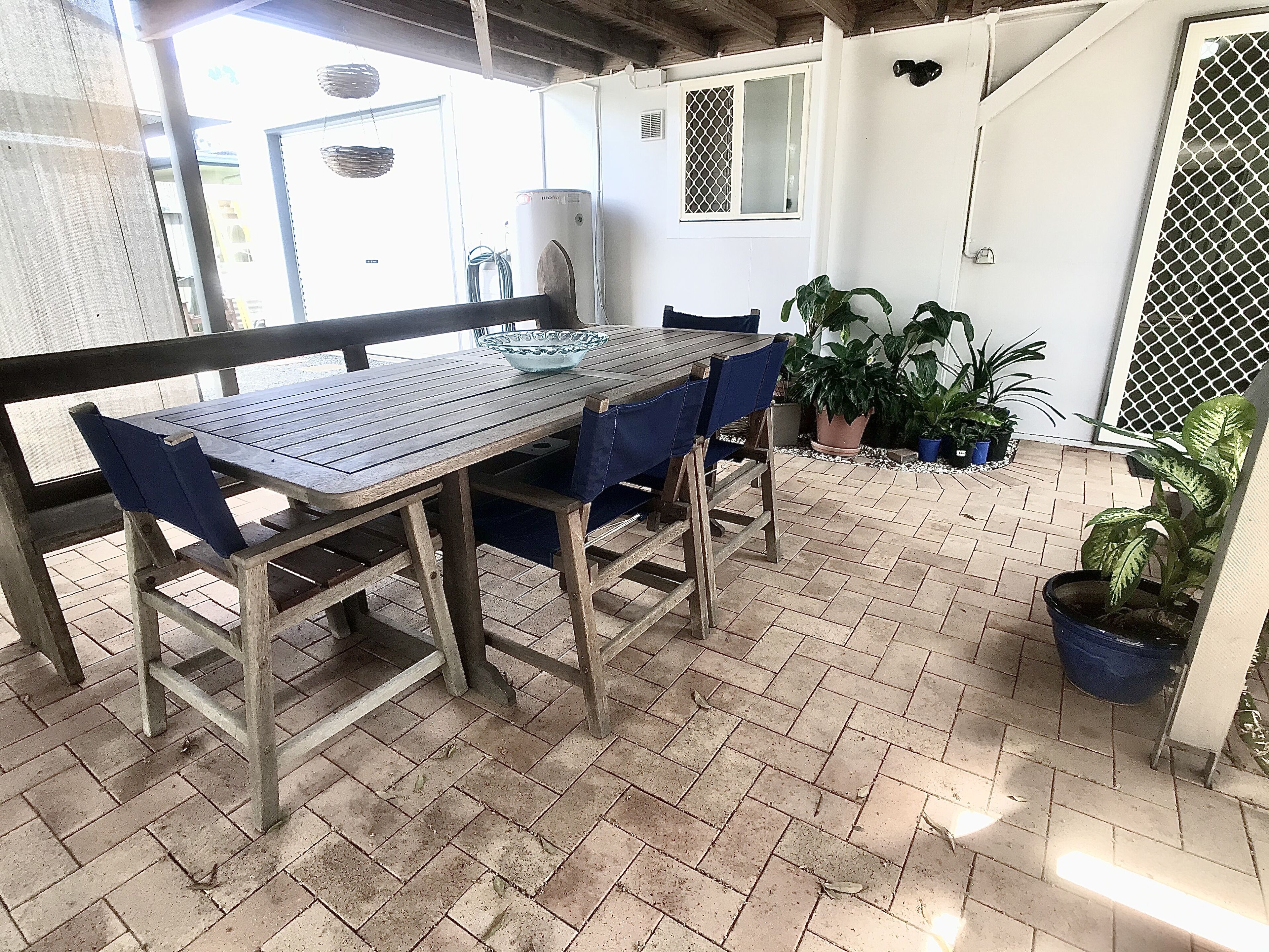 Aloha Alex Beach House Pet-friendly - 450m From the Beach!