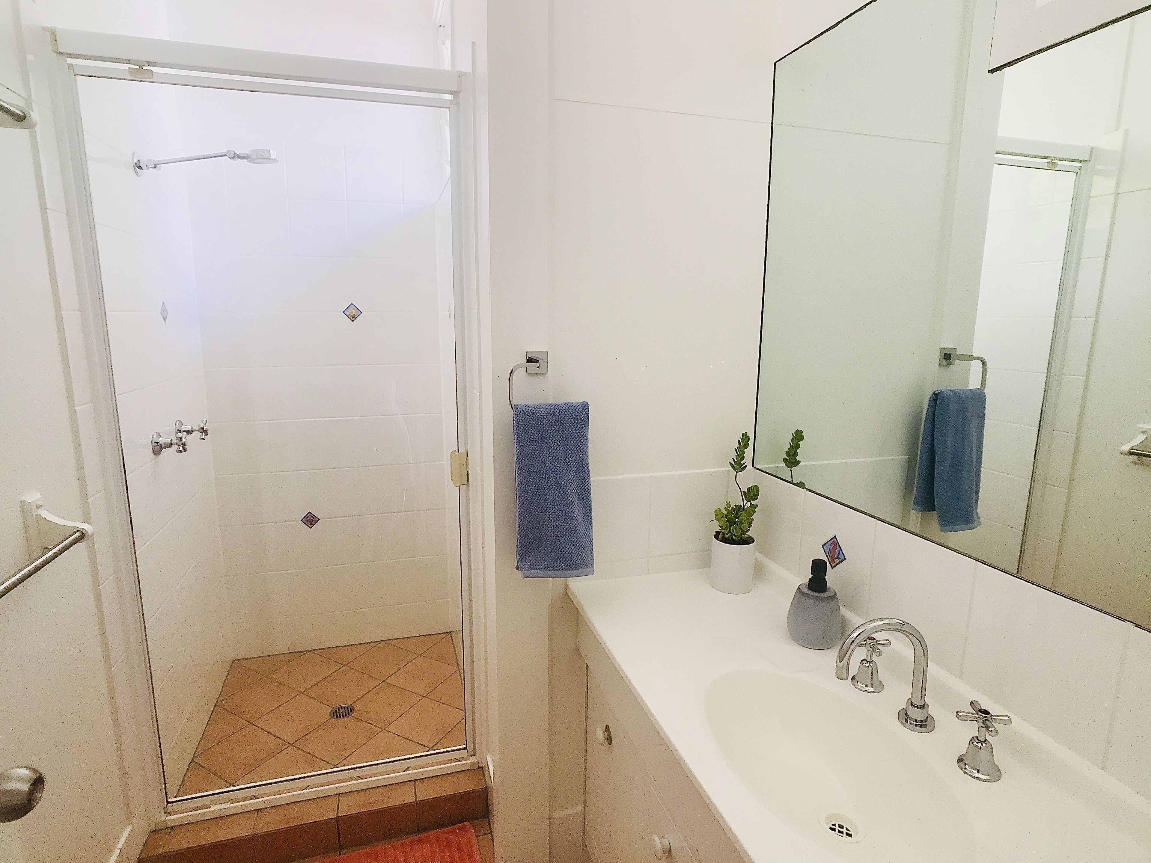 Aloha Alex Beach House Pet-friendly - 450m From the Beach!