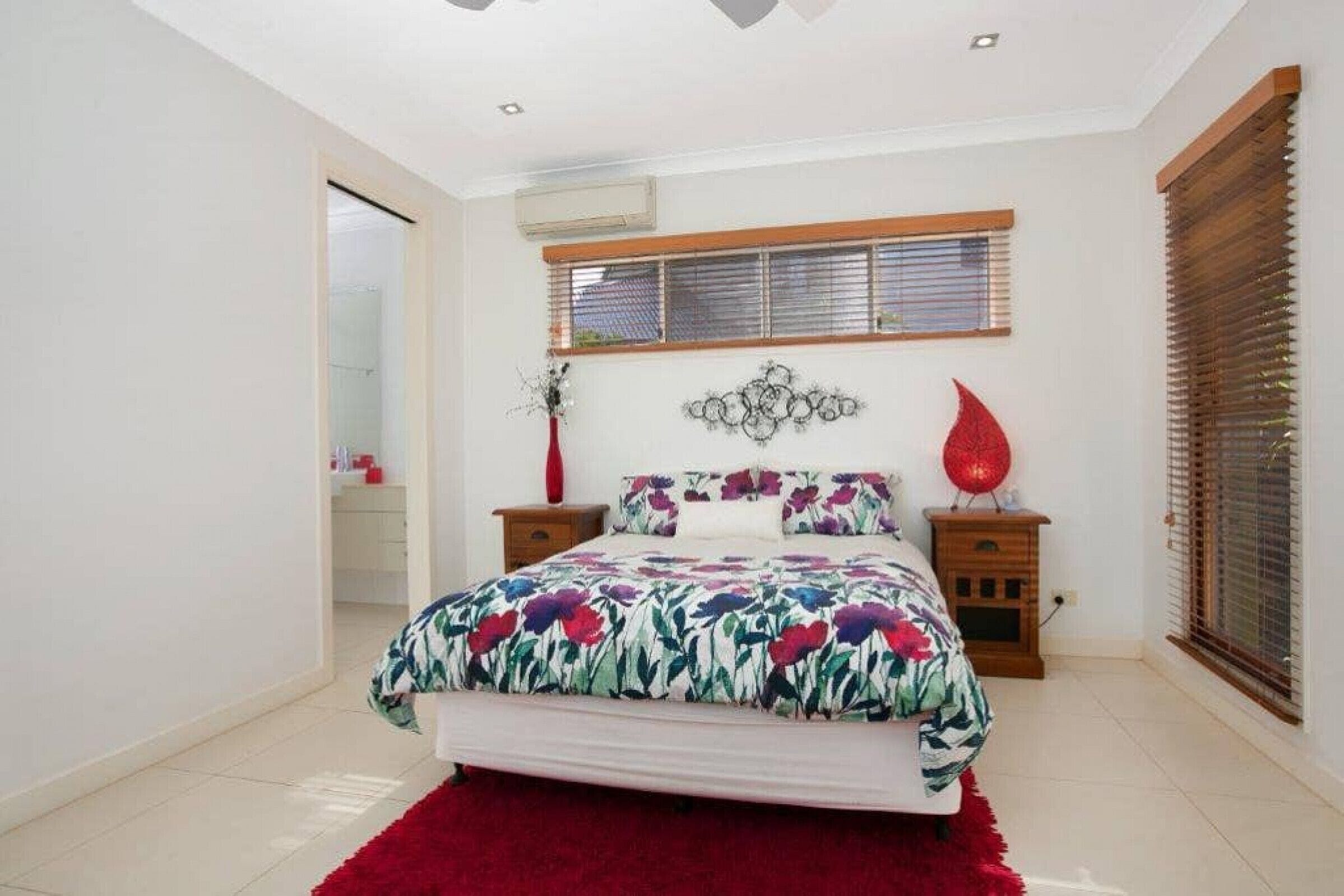 LUXURY HOME near Marina  MEDIA ROOM & WIFI Sleep 8