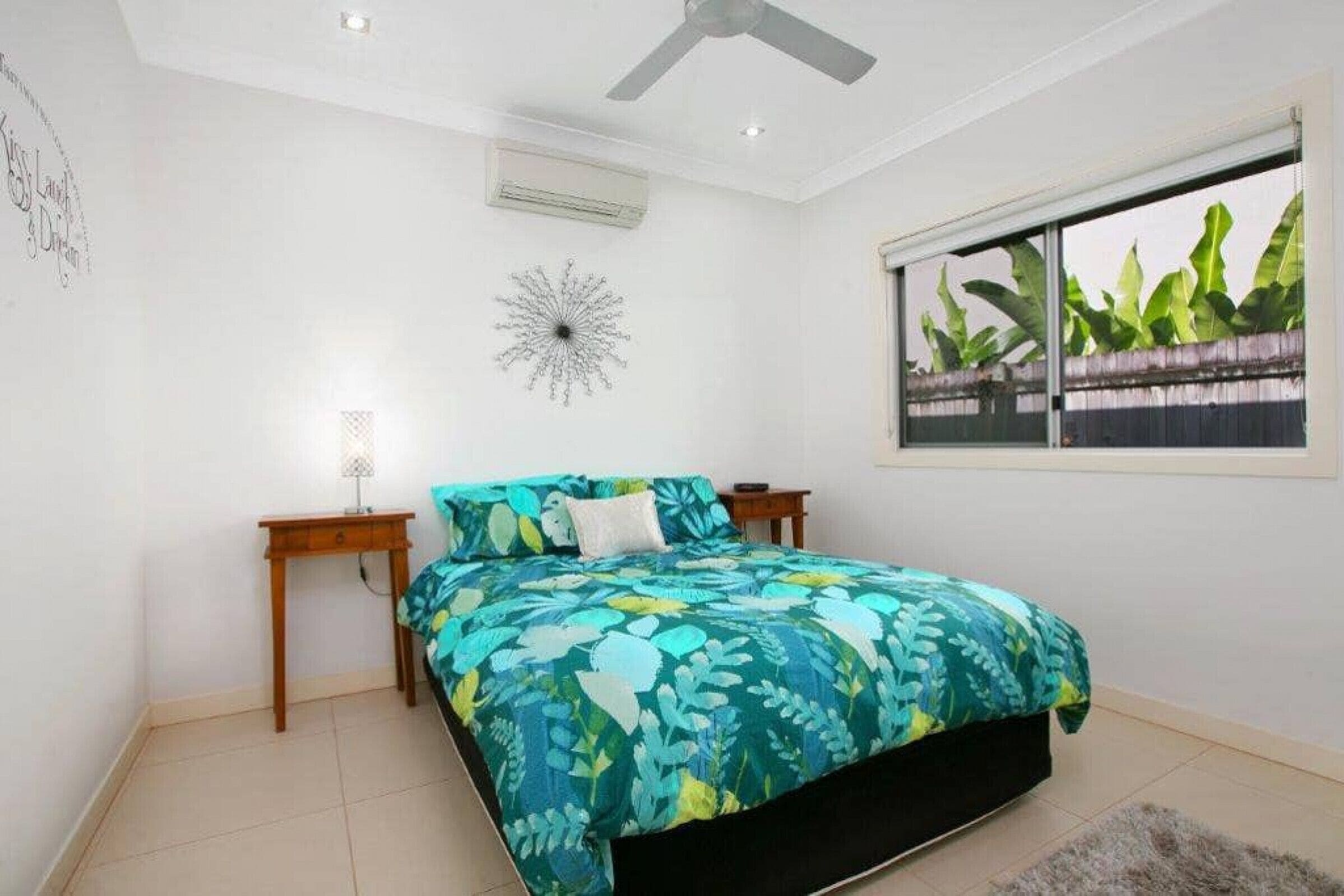 LUXURY HOME near Marina  MEDIA ROOM & WIFI Sleep 8