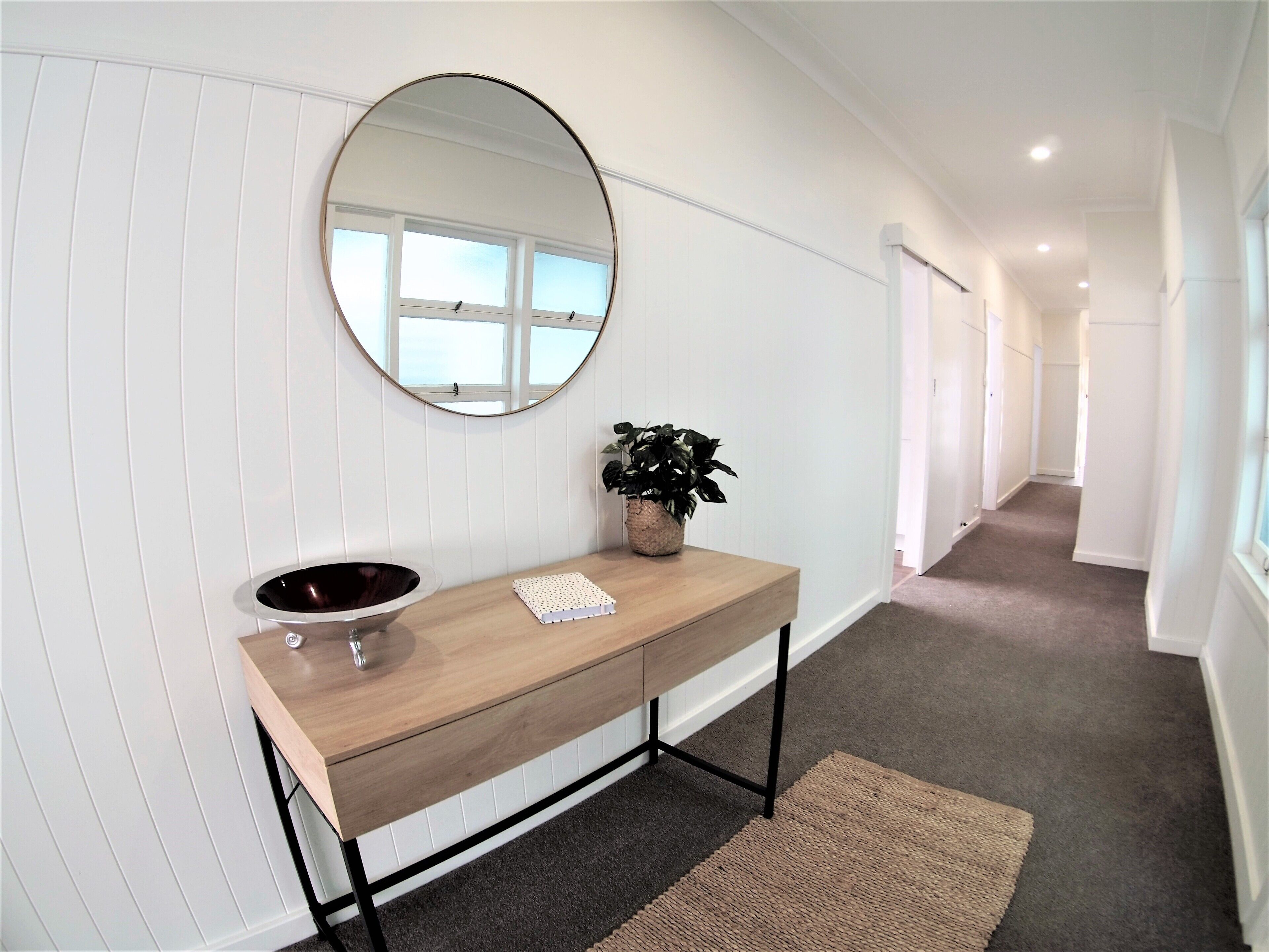 Two Minutes Walk From the CBD