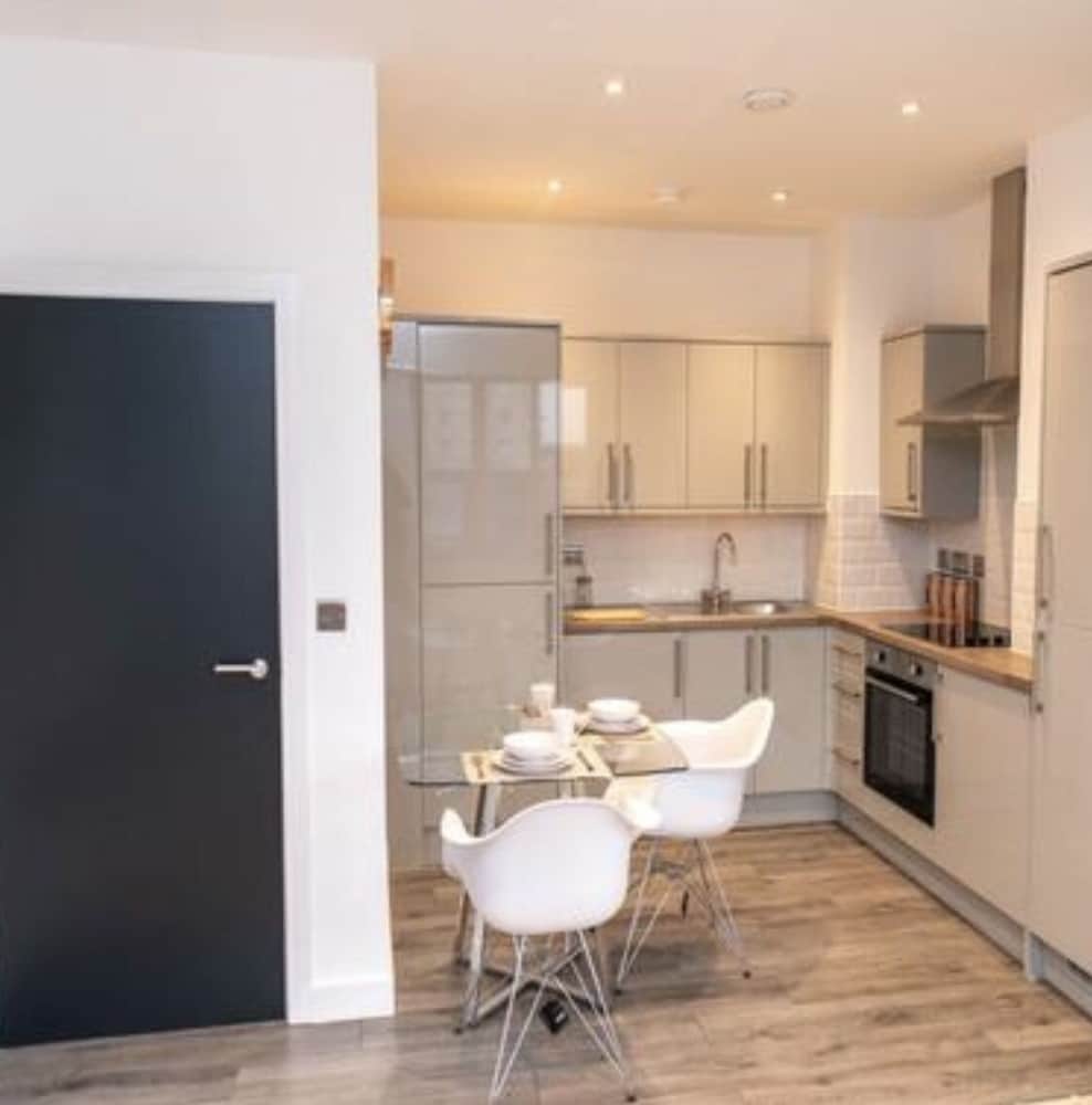 Augustus House Serviced Apartments Deals & Reviews (Bradford, GBR) Wotif