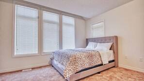5 bedrooms, iron/ironing board, WiFi, linens