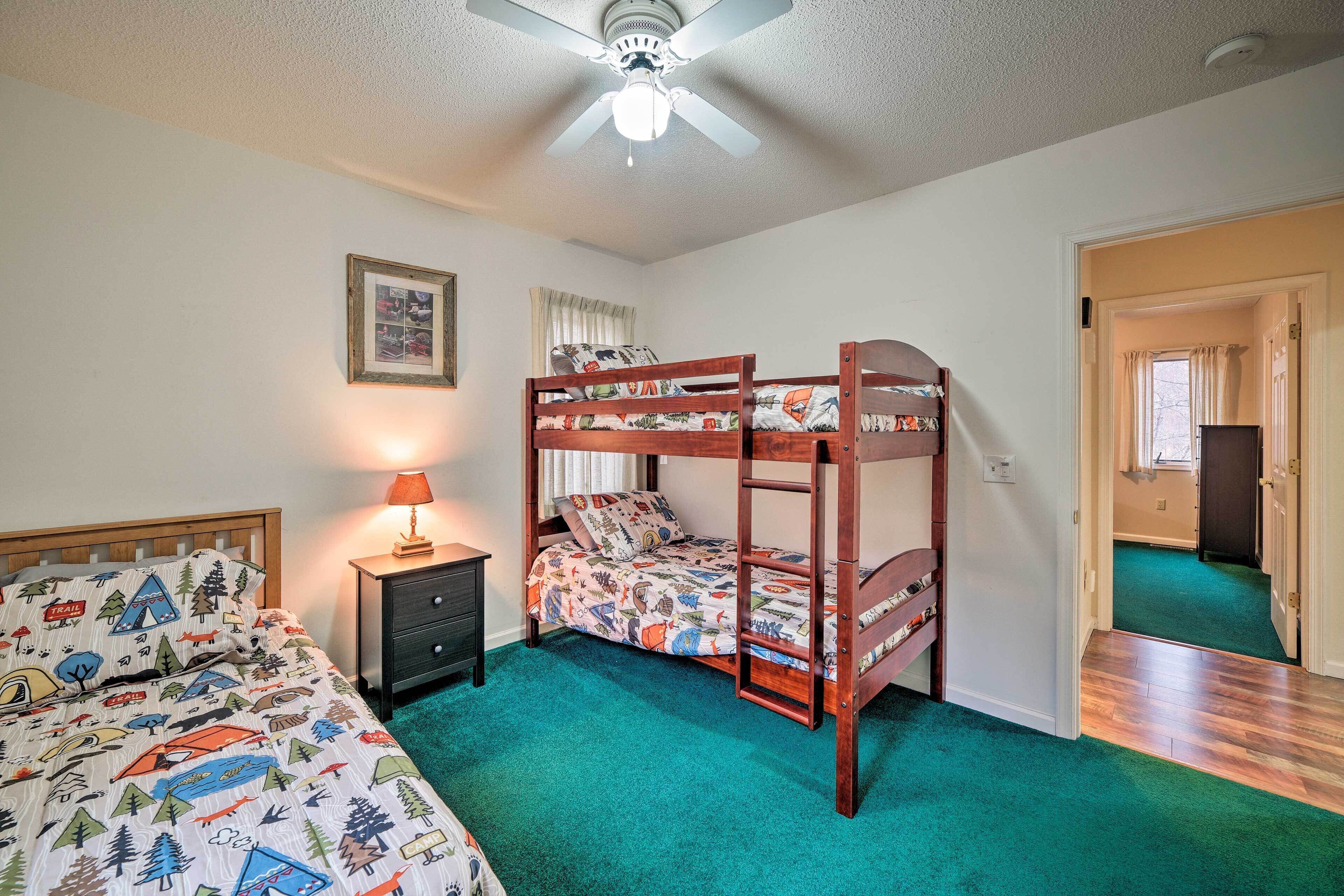 Massanutten Retreat - Ski, Swim, Hike & More! in Harrisonburg, United States