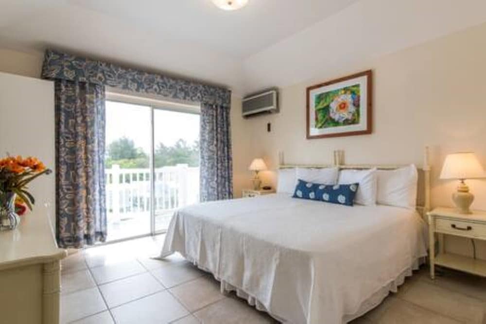 Clairfont, Jobson's Cove / Warwick Long Bay/ Horseshoe Beach