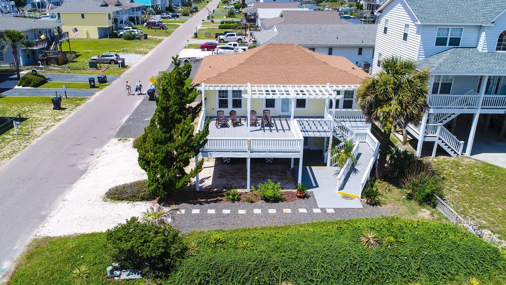 The Seascape OCEAN VIEWS!! Ultra Clean 2nd Row Beach House—1K1Q1D