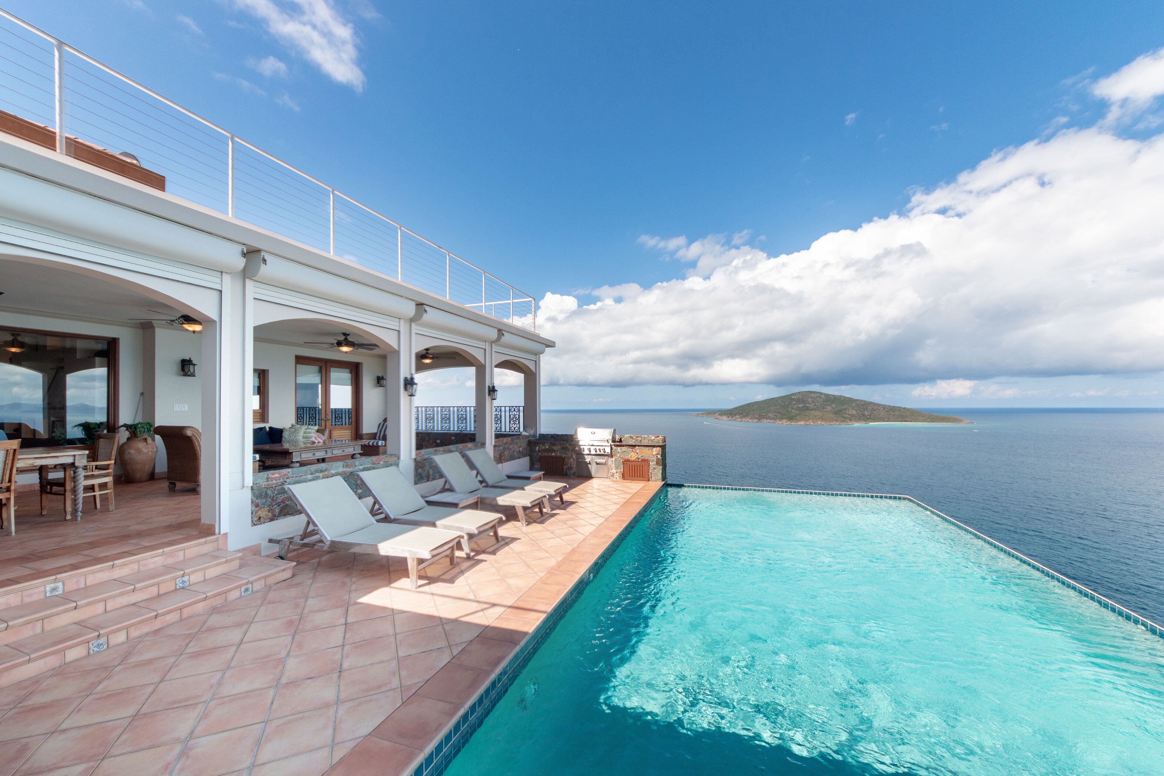 Stardust Villa Infinity Edge Pool Endless Views Large Patios Rooftop Deck 21 Room Prices Deals Reviews Expedia Com