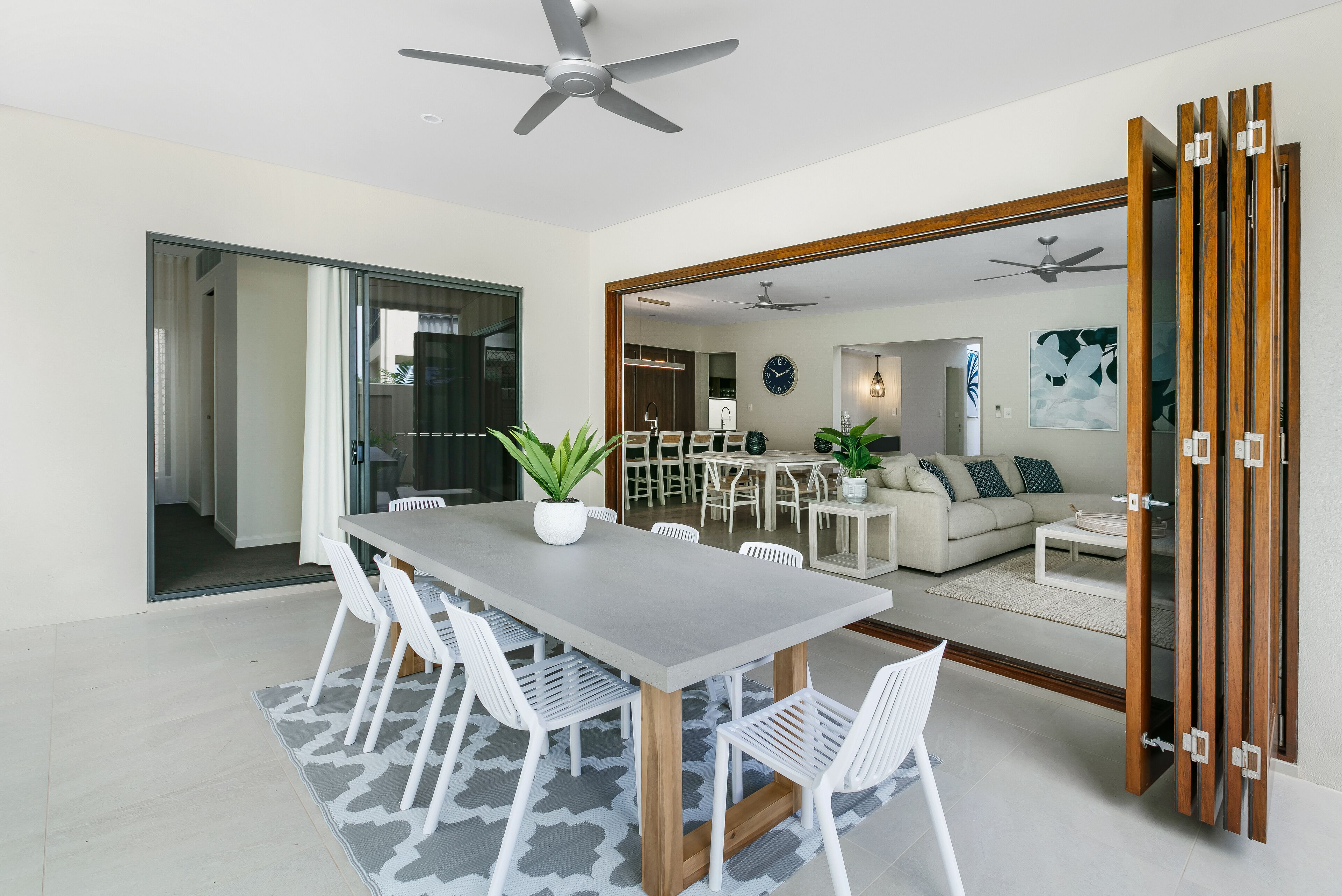 Come and Experience #10 Esprit Luxury Retreat Palm Cove