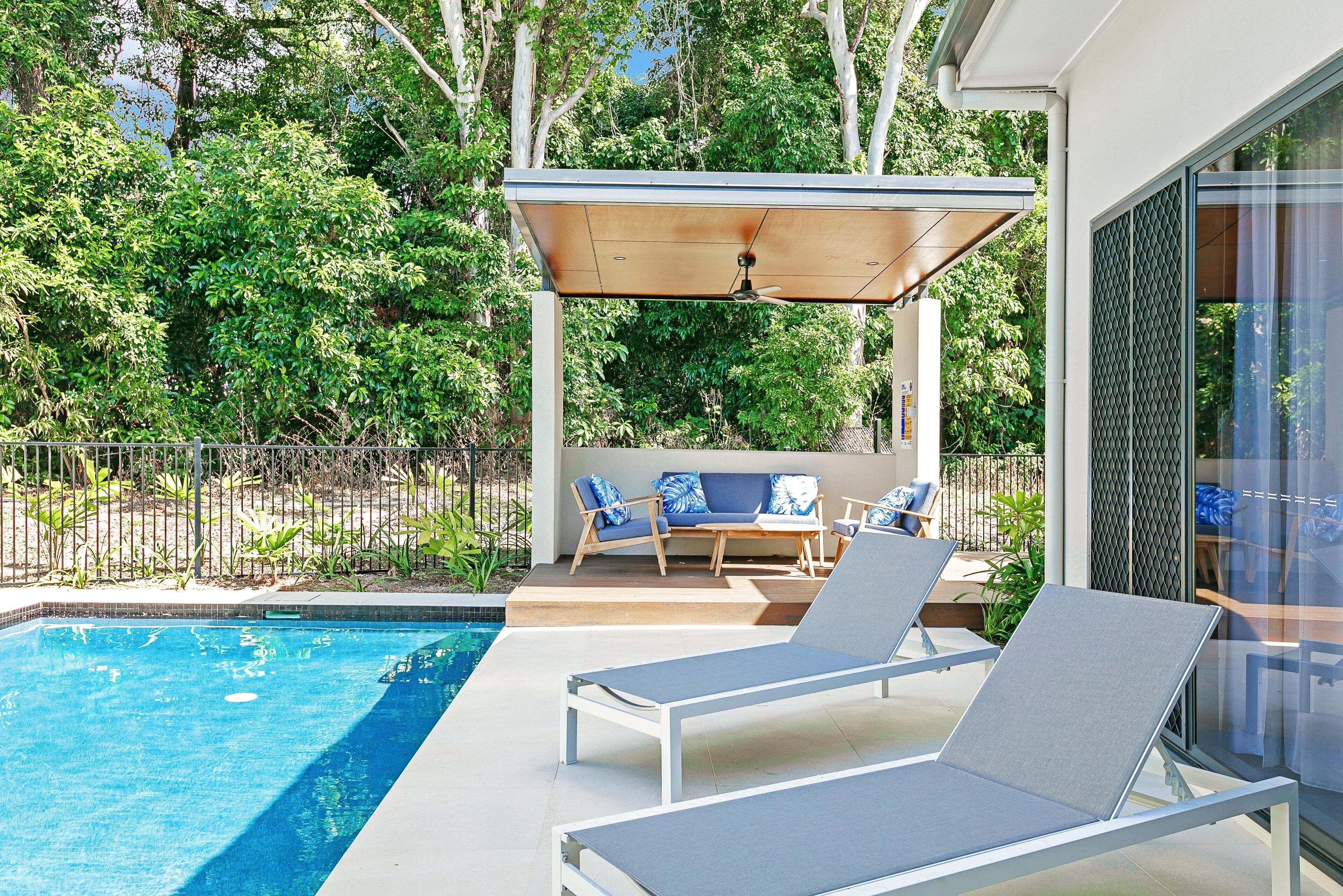 Come and Experience #10 Esprit Luxury Retreat Palm Cove