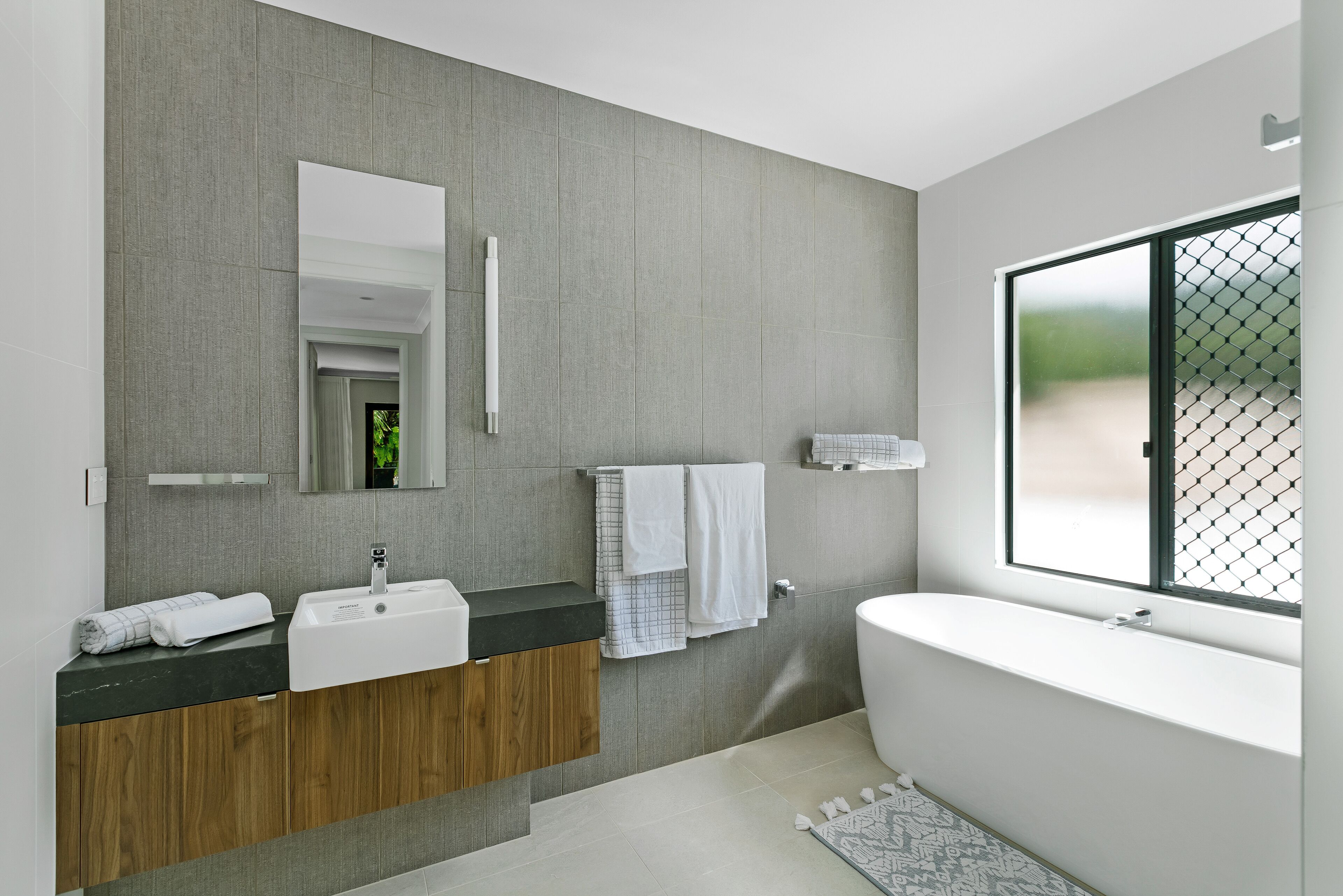 Come and Experience #10 Esprit Luxury Retreat Palm Cove