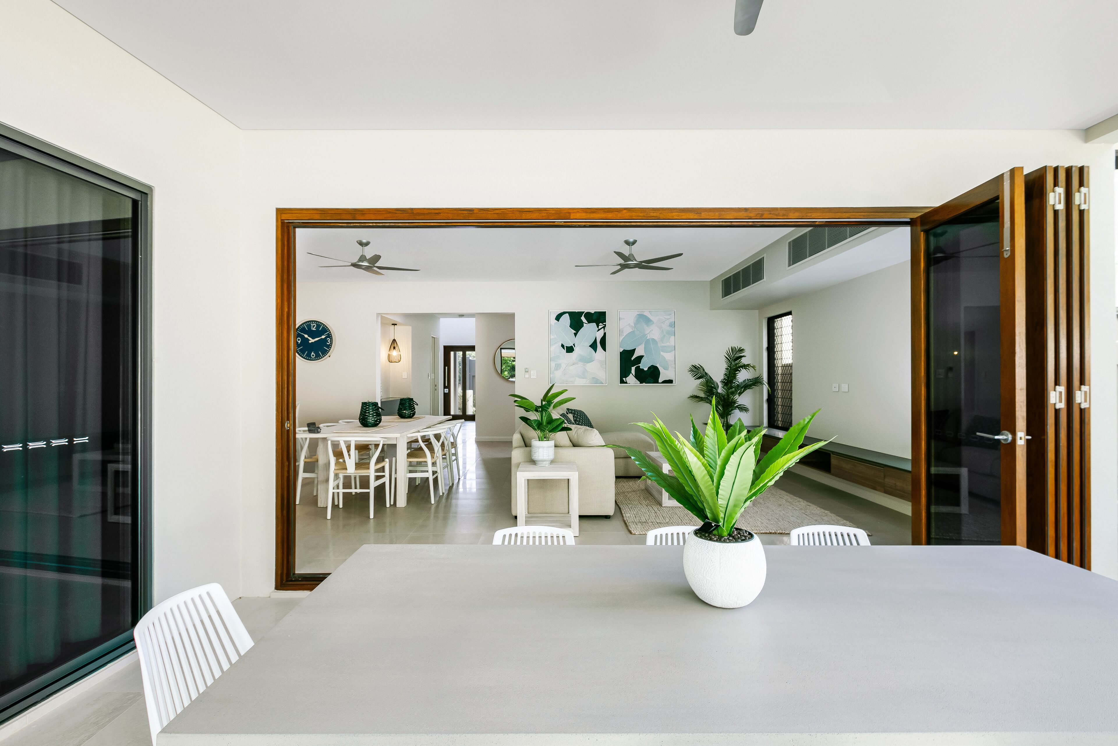 Come and Experience #10 Esprit Luxury Retreat Palm Cove