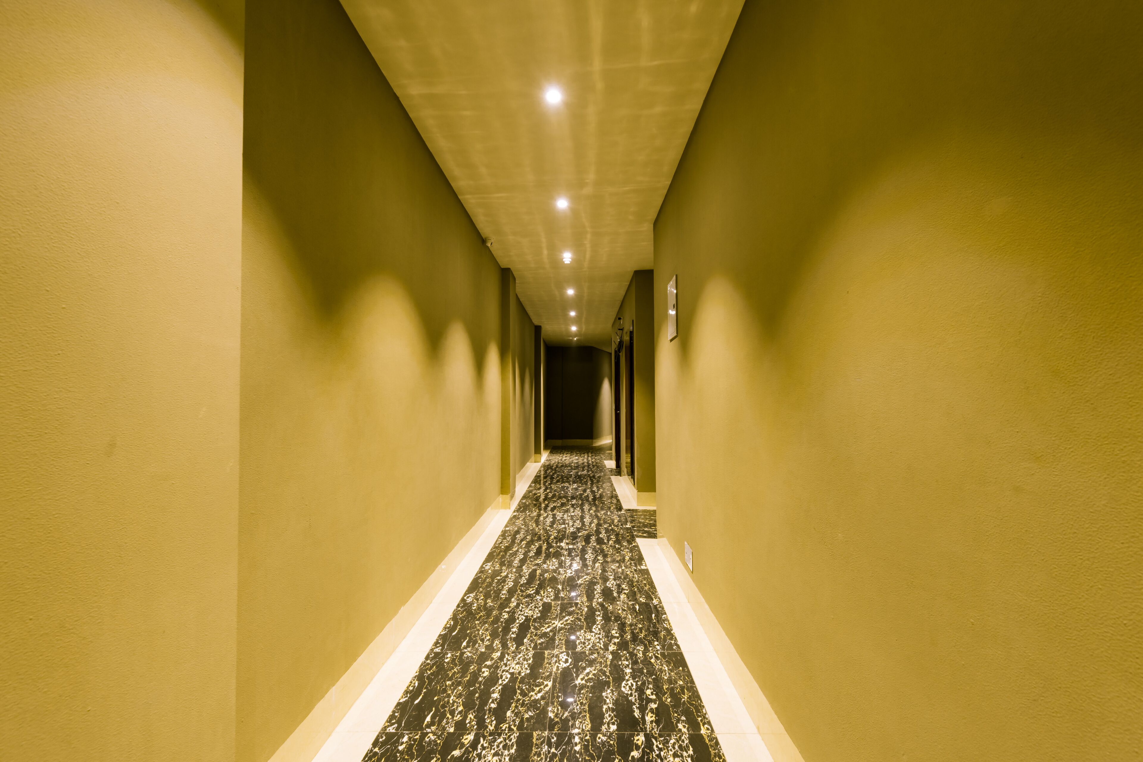 Hotel Grand City in Delhi, India