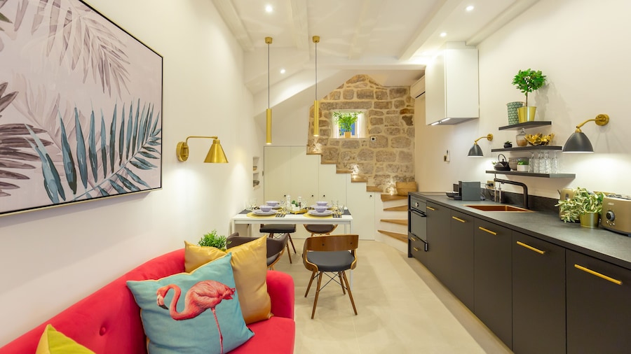 House for Winter Holidays with Floor Heating and Private Garden in the Old town