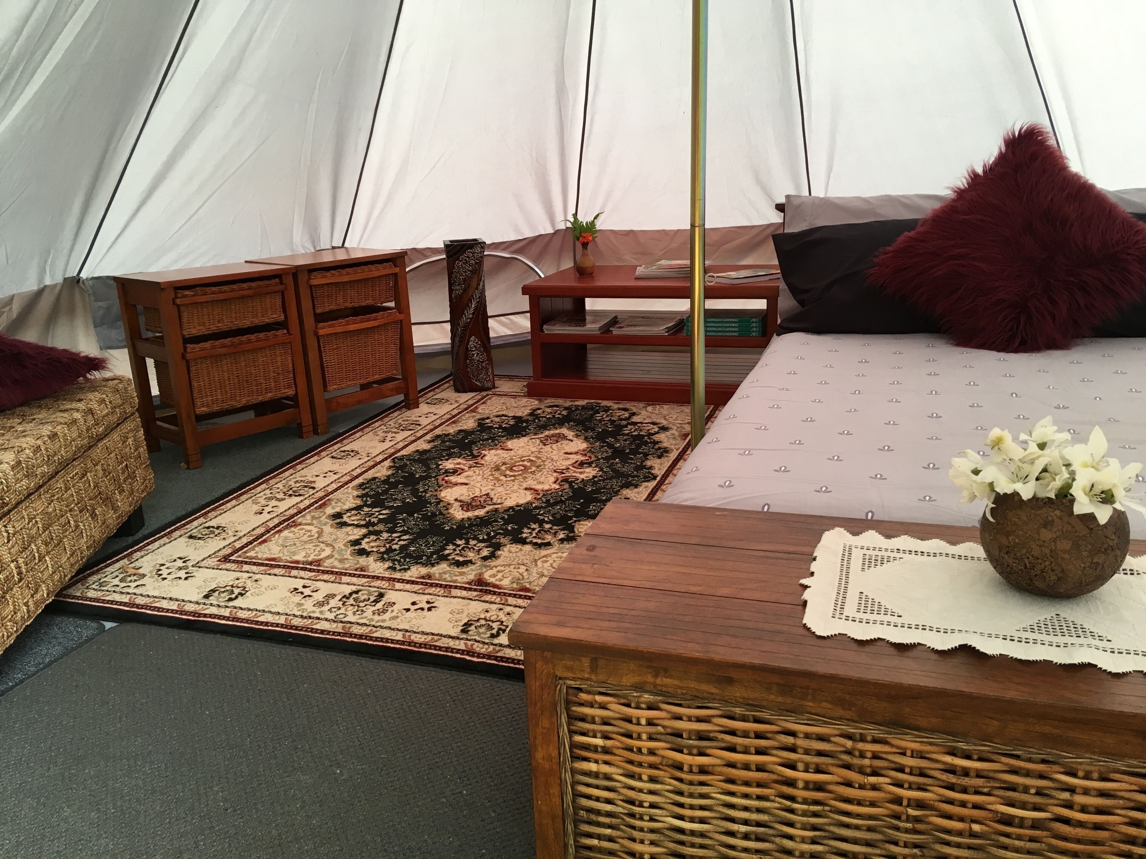 Stonehouse Farm - Glamping