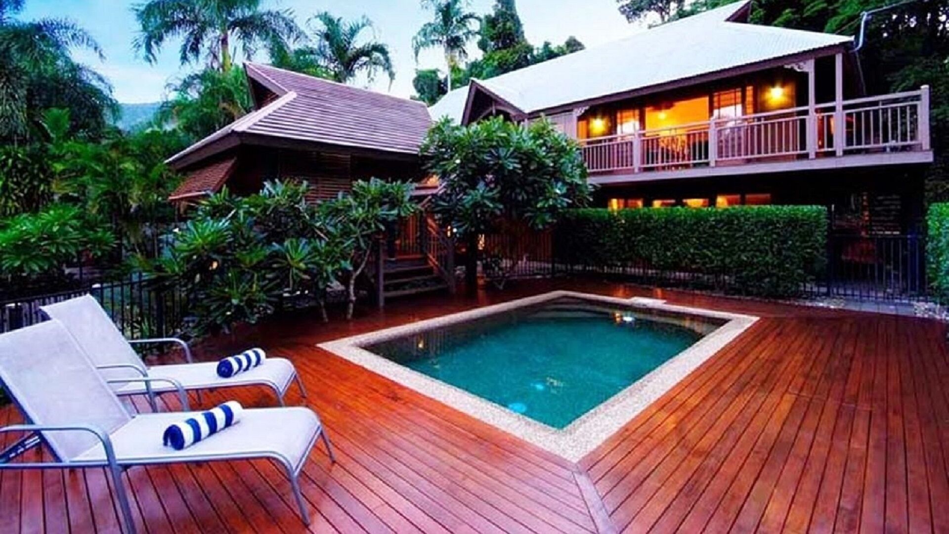 3 Palms - Oak Beach / Beach House