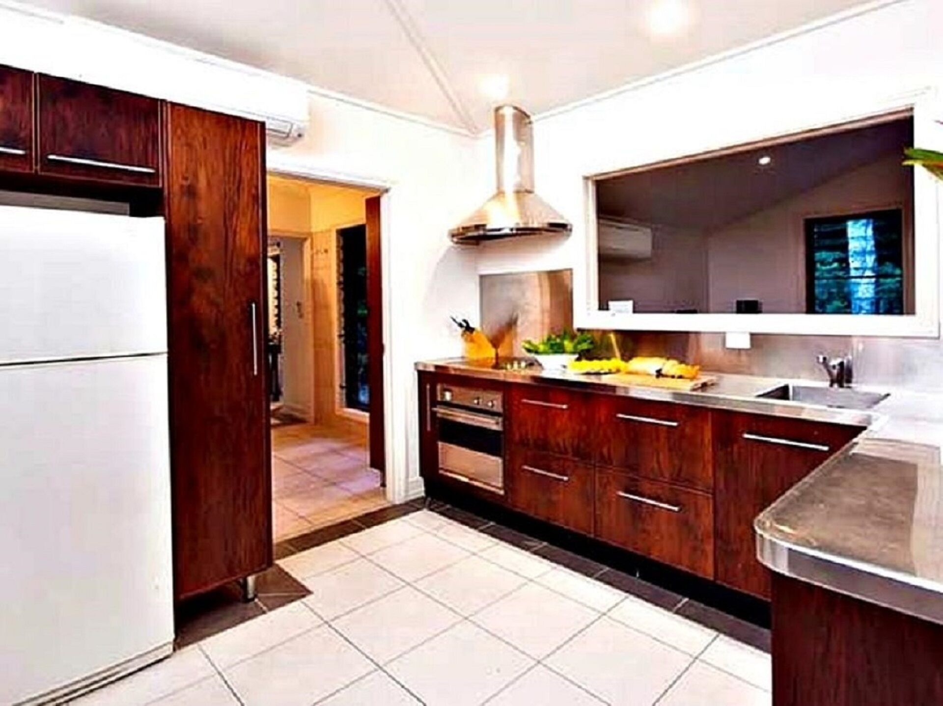 3 Palms - Oak Beach / Beach House