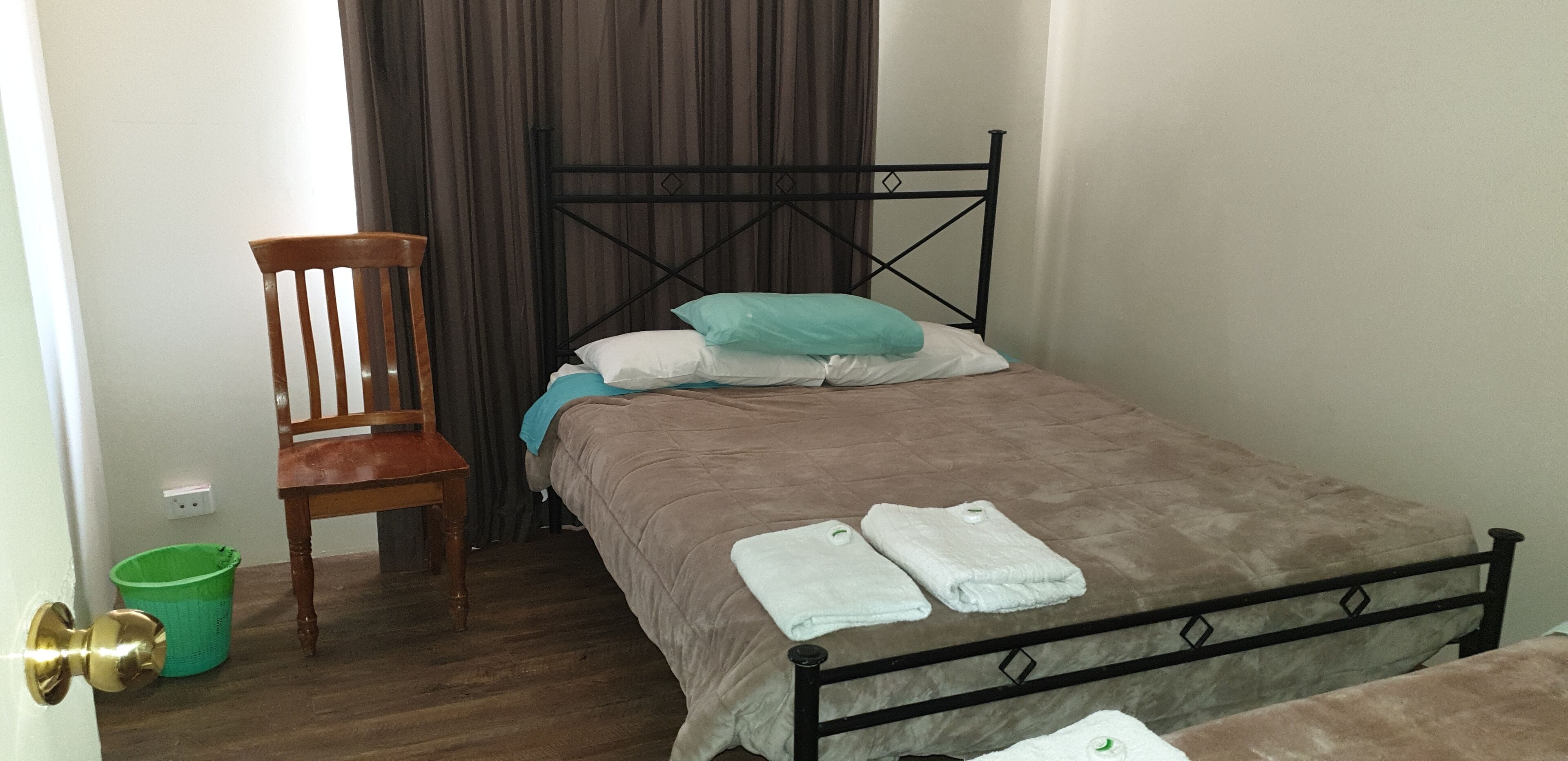 SUNNYBANKS DRIVE HOLIDAY ACCOMODATION GERALDTON