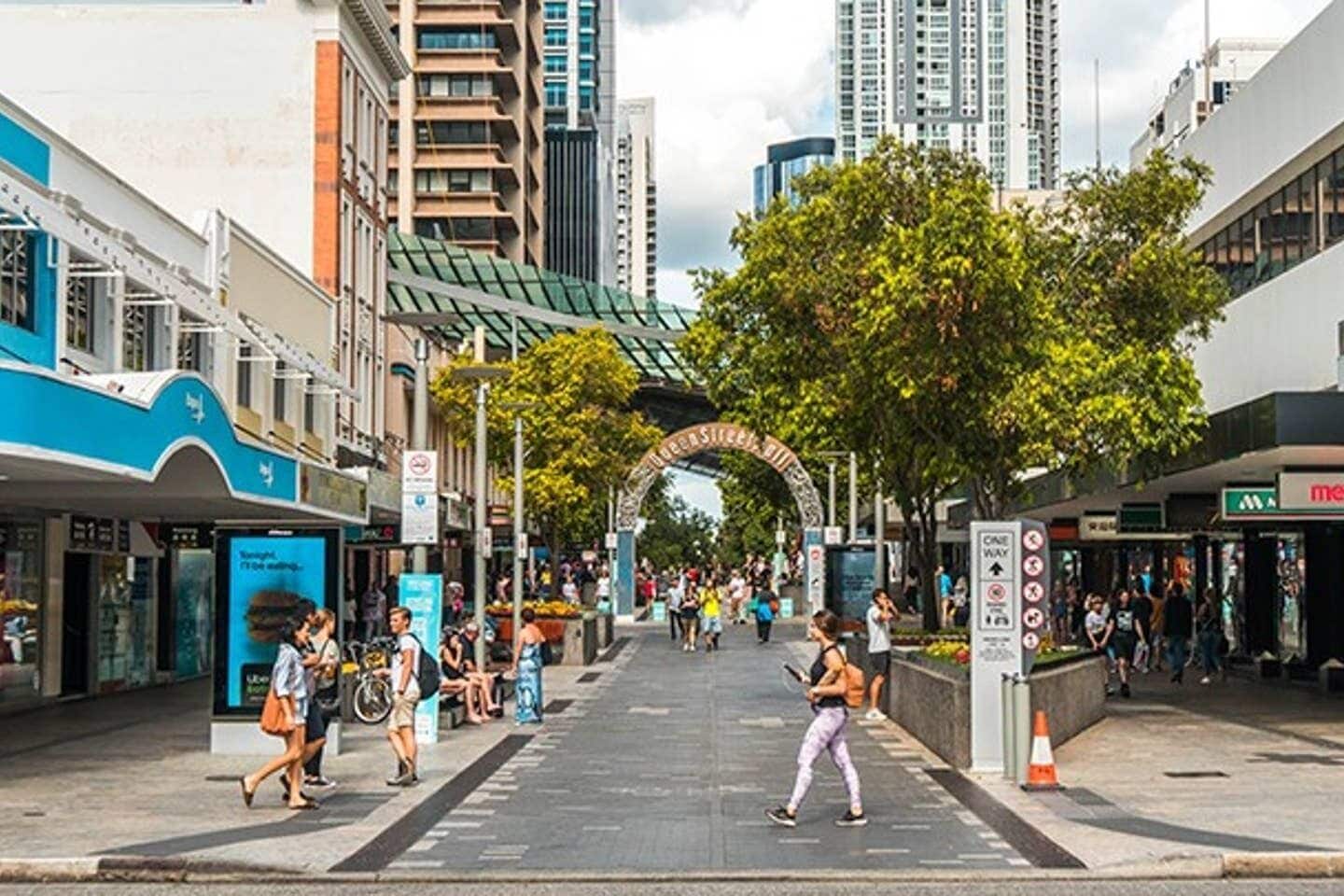 Tallest Tower in CBD 2 Bedroom apt With Pool & Gym