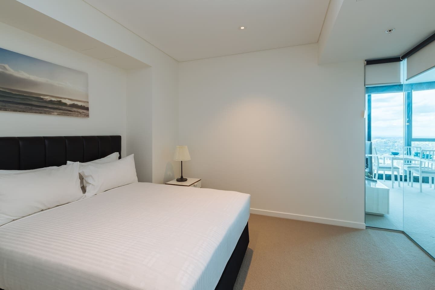 Tallest Tower in CBD 2 Bedroom apt With Pool & Gym