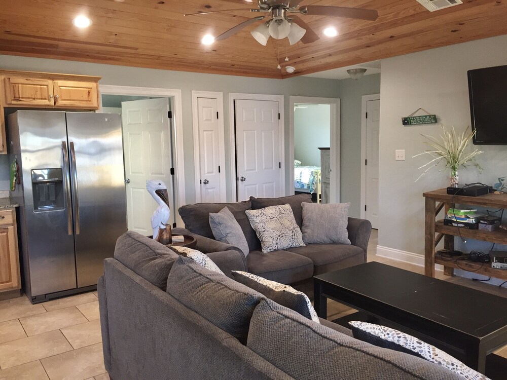 Waterfront On Lake Calcasieu Minutes From Holly Beach/Hackberry Rod