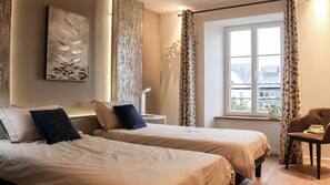 2 chambres, fer et planche à repasser, accès Internet, draps fournis
