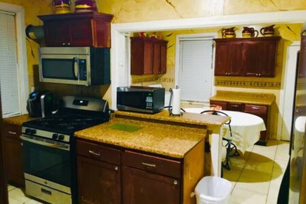 VERY NICE APARTMENT UNIT A -2 BEDROOM SUITE 129