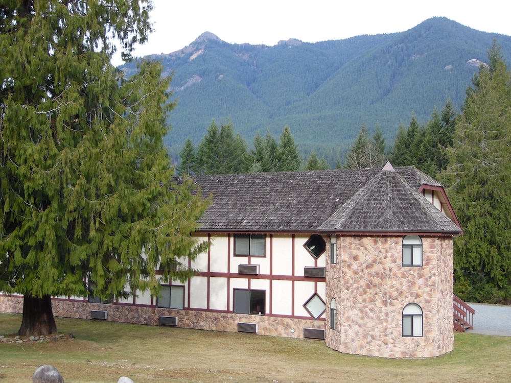 Packwood Lodge in Packwood Best Rates & Deals on Orbitz