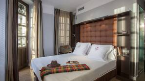 Premium bedding, minibar, in-room safe, desk