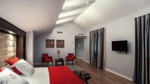 Premium bedding, minibar, in-room safe, desk