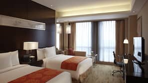 Premium bedding, in-room safe, desk, blackout curtains
