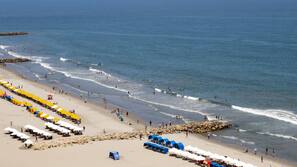 Ubicación a pie de playa y toallas de playa