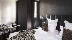 Premium bedding, in-room safe, desk, blackout curtains