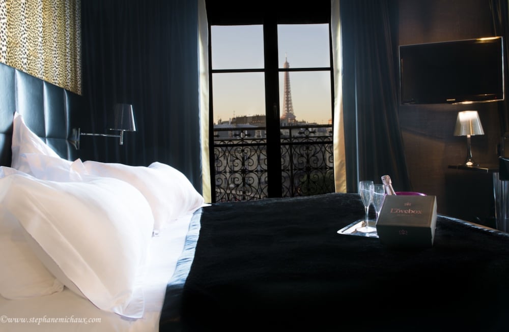 First Hotel Paris Tour Eiffel 2018 Room Prices From 130 Deals Hotel Front Evening Night Featured Image