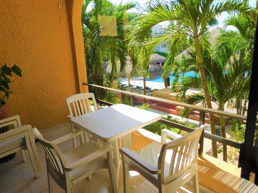 Nautibeach Condos in Isla Mujeres Best Rates & Deals on Orbitz